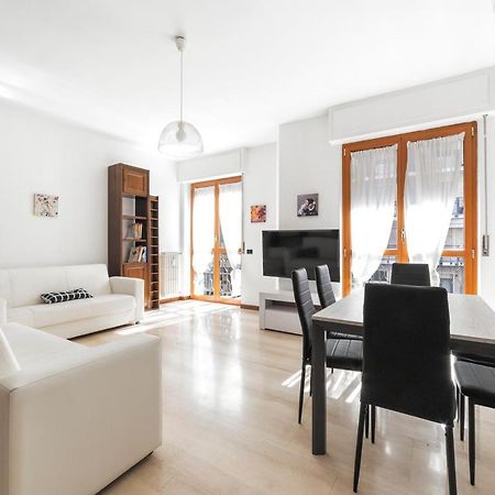 Cenisio M5 Lovely Apartment - With Balcony! ミラノ エクステリア 写真